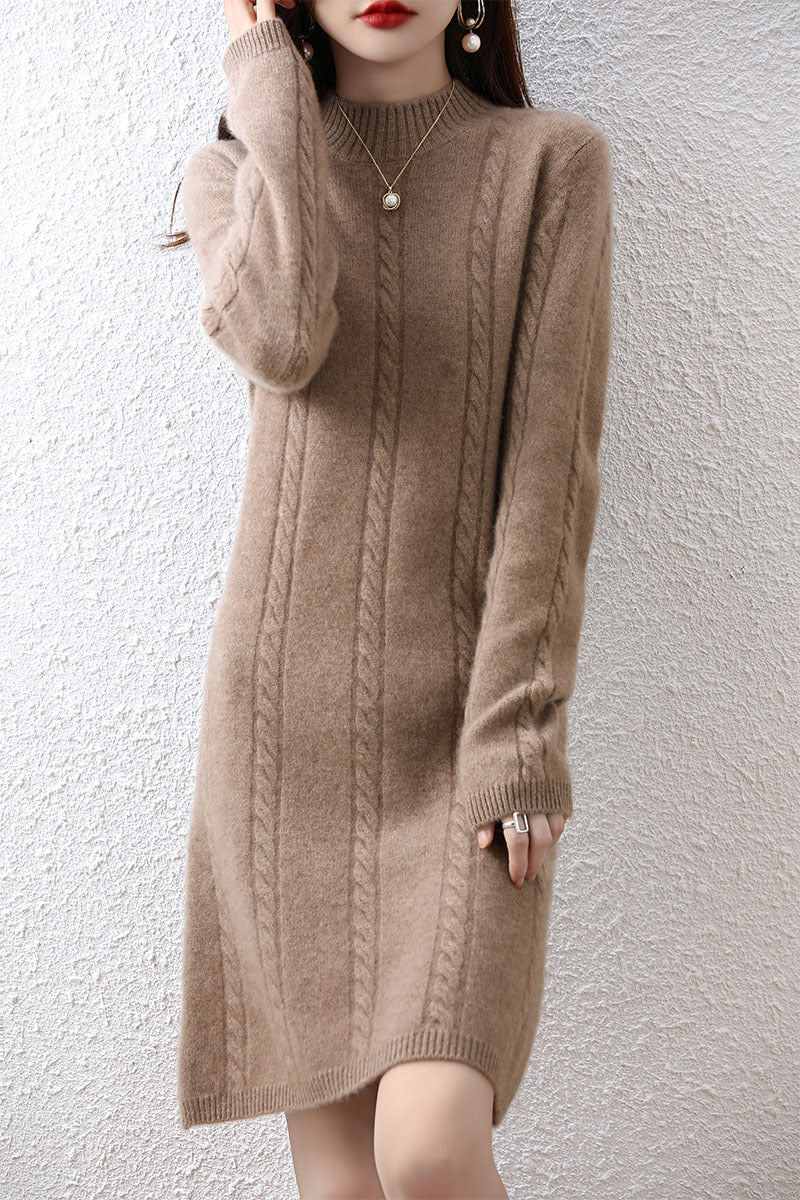 Damen Strickkleid mit elegantem Zopfdesign und hohem Kragen EB