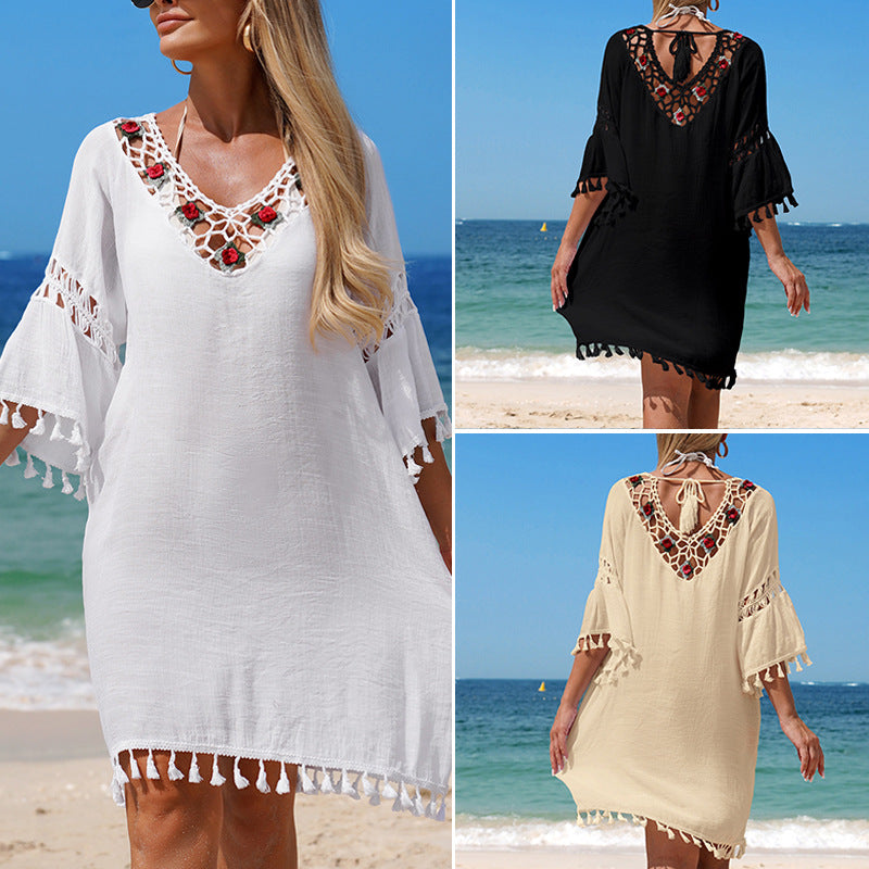 Damen Häkel-Strandkleid mit eleganter Stickerei und Fransen EB
