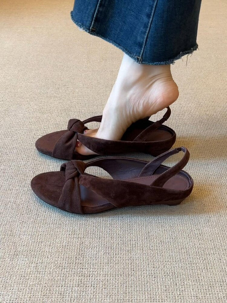 Damen Slingback-Sandalen mit modischem Knoten-Detail und komfortabler Fußbettgestaltung EB