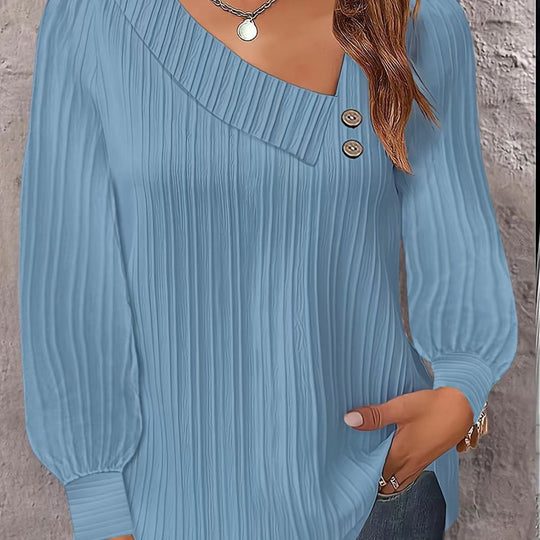 Damen Plissiertes Oberteil mit asymmetrischem Kragen und eleganten Knopfdetails EB
