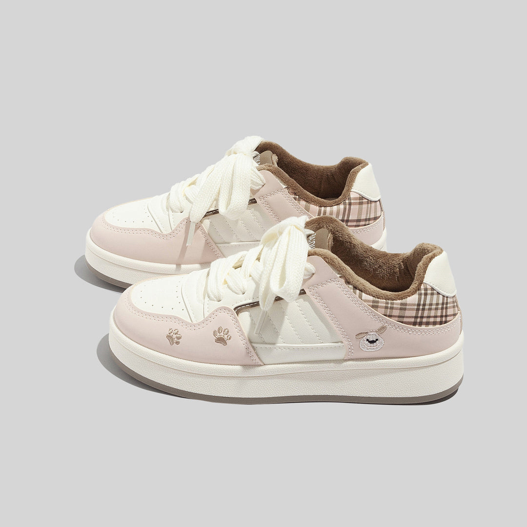 Damen Sportliche Sneakers mit verspieltem Tiermotiv und samtigen Akzenten EB