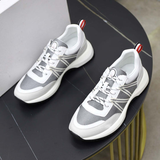 Damen Sportliche Sneakers mit atmungsaktiver Mesh-Oberfläche und rutschfester Außensohle EB
