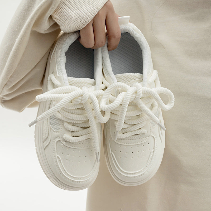 Damen Sportliche Sneakers mit detaillierter Struktur und atmungsaktiver Oberflächenstruktur EB