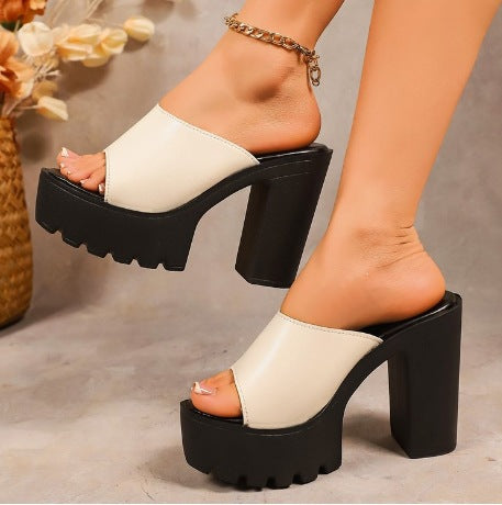 Damen Plateausandalen mit trendigem Blockabsatz EB