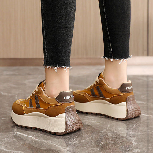 Damen Sneakers mit hohem Plateau und atmungsaktivem Obermaterial EB