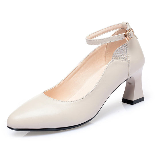 Damen Pumps mit elegantem Riemchen und komfortablem Blockabsatz EB 1776166615