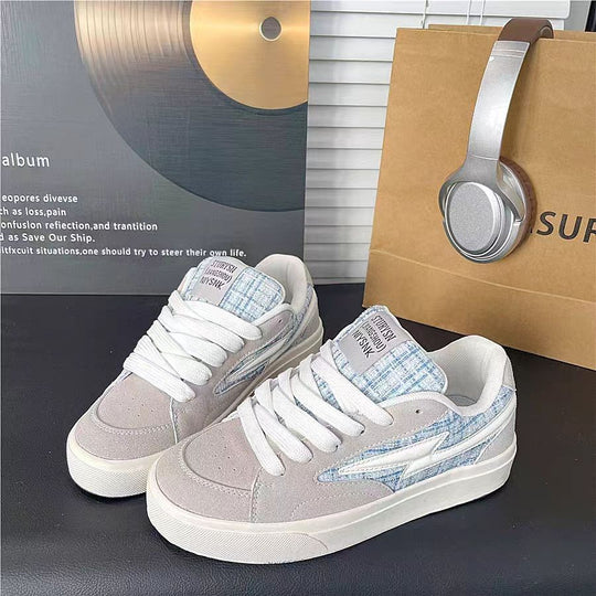 Damen Sneakers im lässigen Retro-Design mit atmungsaktiver Mesh-Oberfläche und dämpfender Sohle EB