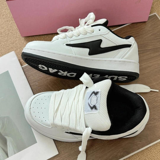 Damen Sportliche Sneakers mit atmungsaktivem Obermaterial und rutschfester Sohle EB