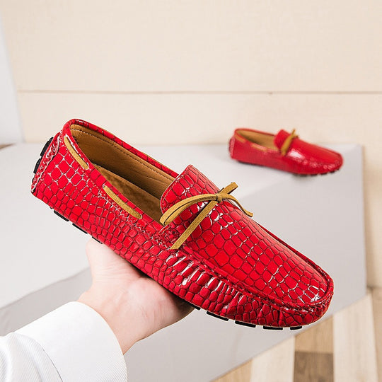 Damen lackierte Mokassin-Fahrerhalbschuhe mit Krokoprägung, weichem Lederfutter und profilierter Noppenlaufsohle EB
