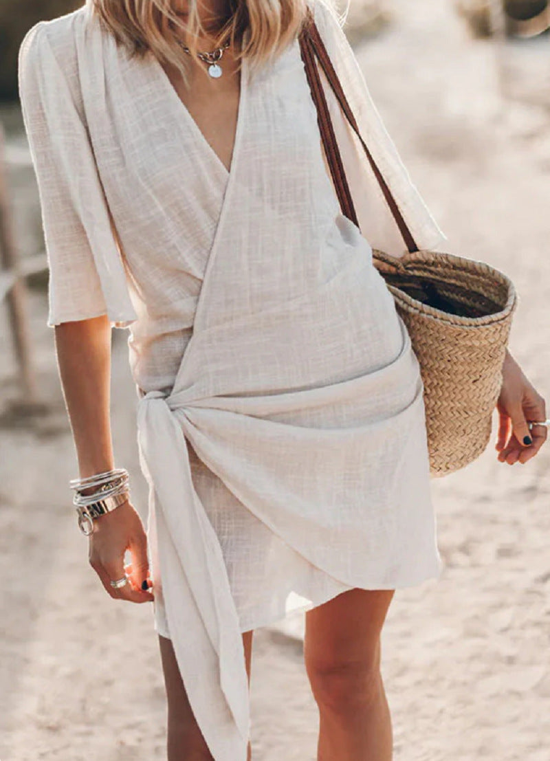 Damen Wickelkleid mit fließendem Schnitt und schmalem Gürtel EB