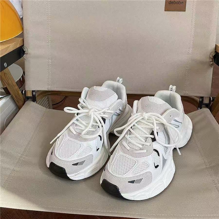 Damen Sportliche Lifestyle-Sneaker mit atmungsaktiver Mesh-Oberfläche und stoßdämpfender Sohle EB