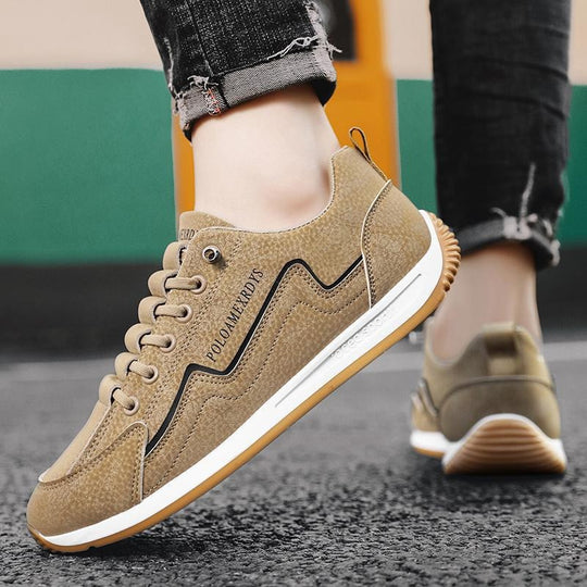 Damen Sportliche Sneakers mit texturiertem Obermaterial und rutschfester Sohle EB