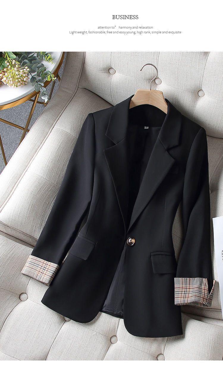 Damen Eleganter Blazer mit modernen Karodetails EB
