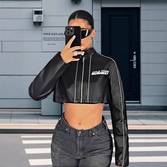 Damen cropped Kunstlederjacke mit sportlichen Zierelementen EB