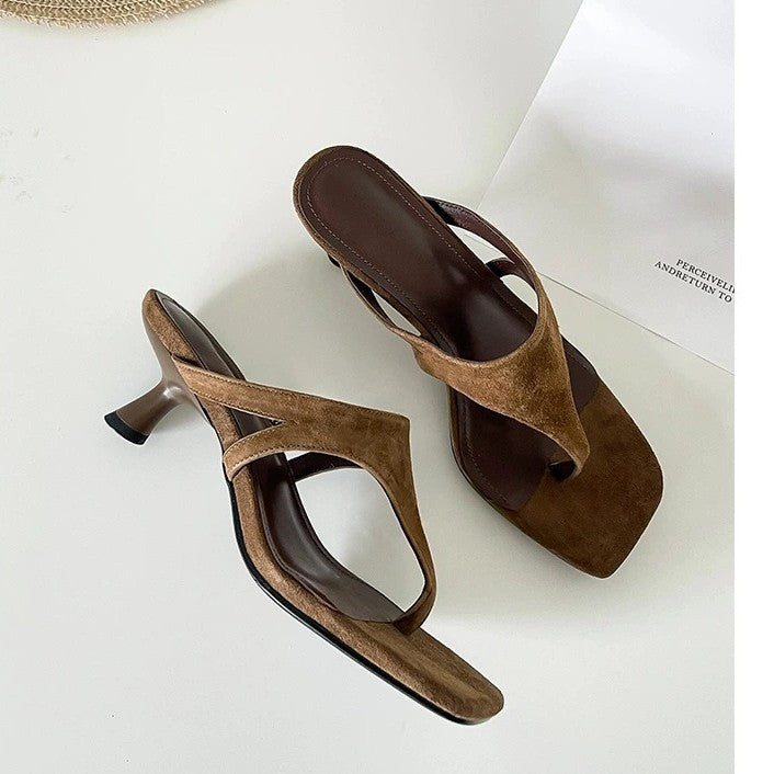 Damen Zehentrenner-Sandalen mit ergonomischem Fußbett und modischem Riemendesign EB