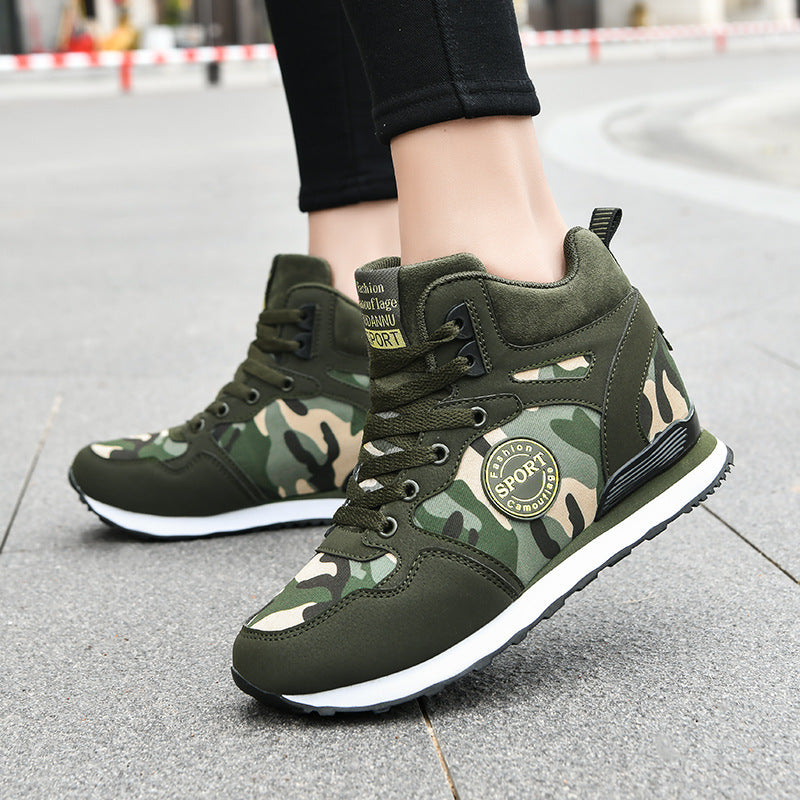 Damen Sportliche High-Top Sneakers im Camouflage-Design EB