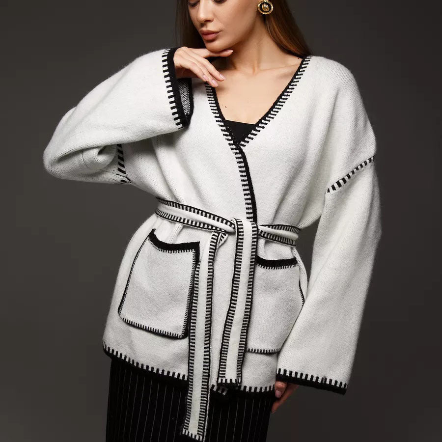 Damen Strickjacke mit weitem Schnitt und dekorativem Gürtel EB