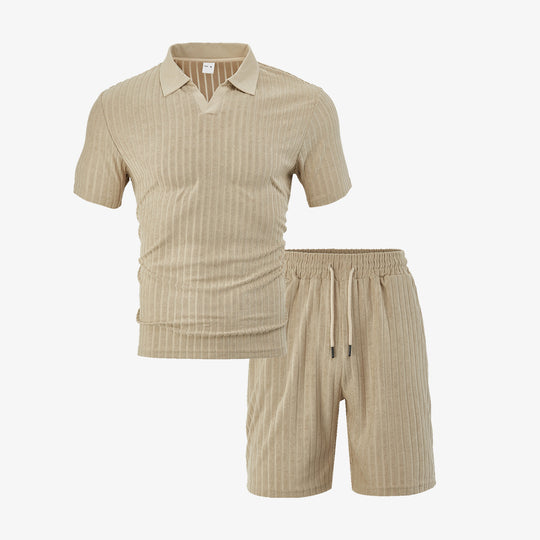 Herren nan Strick-Lounge-Ensemble mit Polokragen V‑Einsatz und Tunnelzug-Bermudas EB