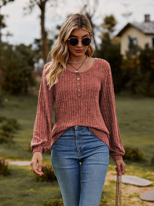 Damen Langarmshirt mit strukturiertem Design und Knopfdetails EB