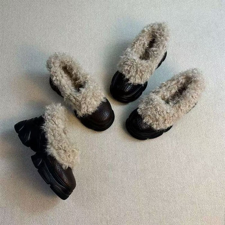 Damen Flauschige Clogs mit trendigem Design und rutschfester Sohle EB