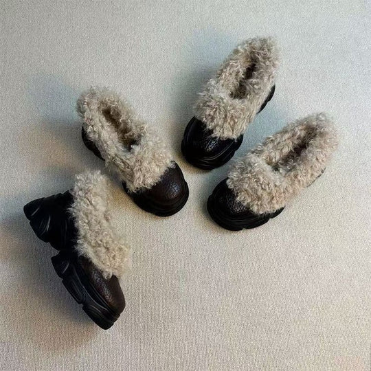 Damen Flauschige Clogs mit trendigem Design und rutschfester Sohle EB