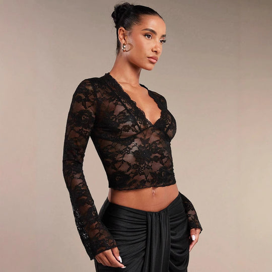 Damen Spitzenbluse mit romantischen Details EB
