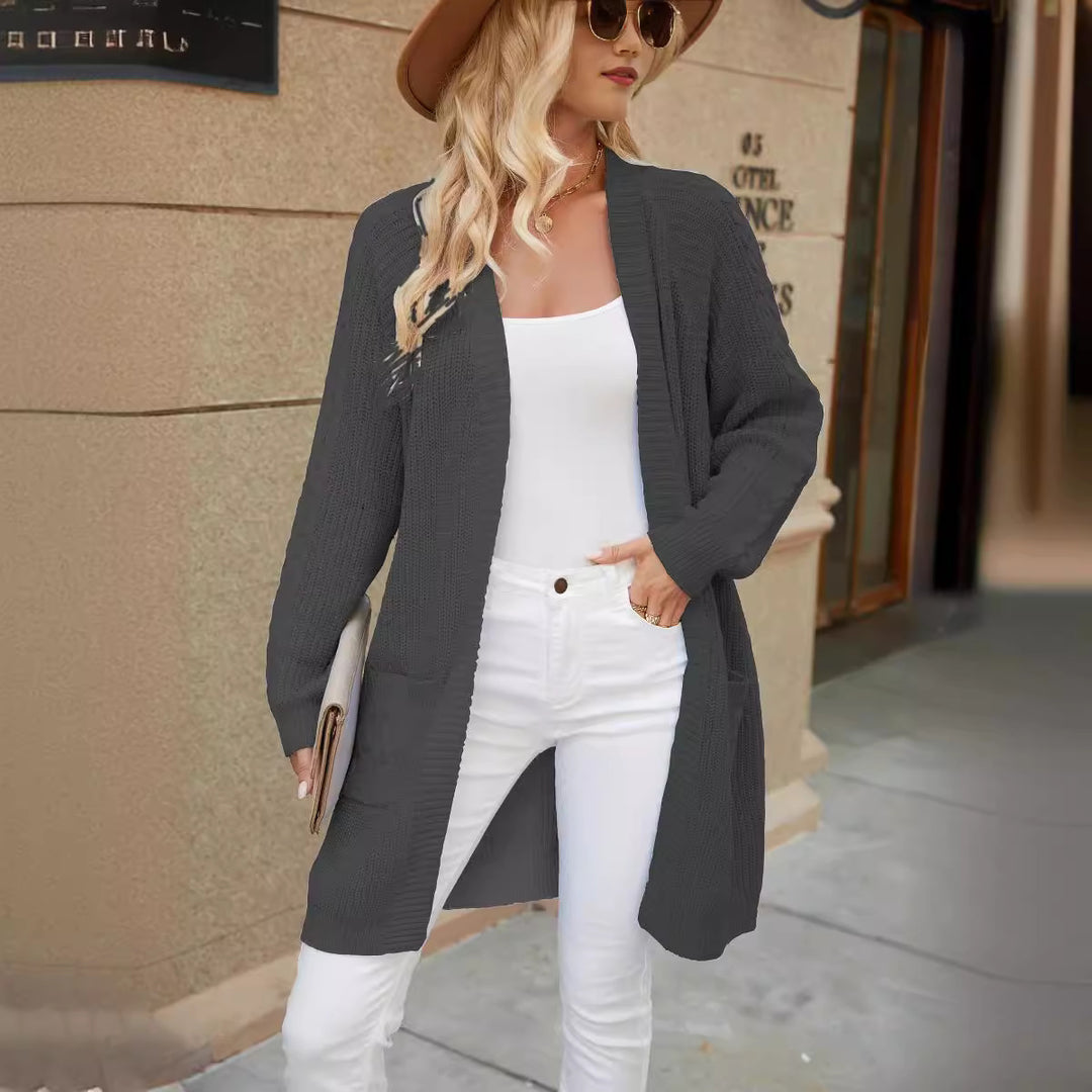 Damen Strickcardigan mit großzügigen Taschen und modernem Zopfmuster EB