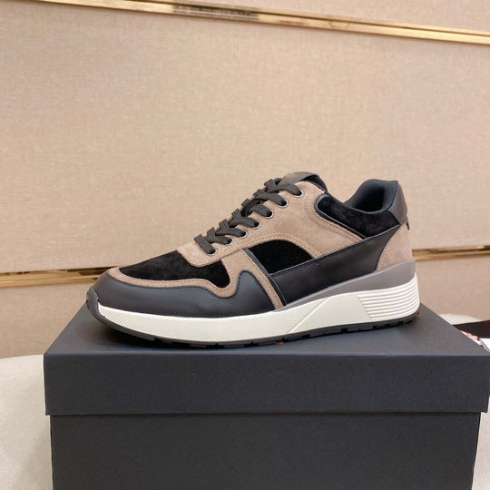 Damen Komfortable Sneaker mit modischem Wildleder-Obermaterial EB