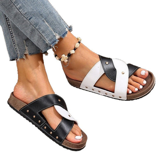 Damen Riemchen-Sandalen mit dekorativen Nieten EB
