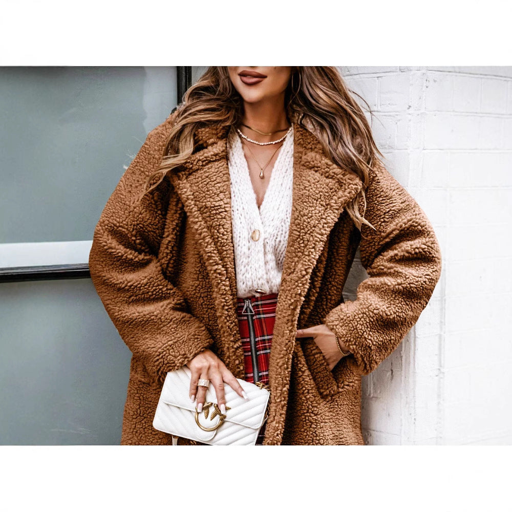 Damen Teddyfellmantel mit großzügigen Taschen und gemütlichem Kragen EB