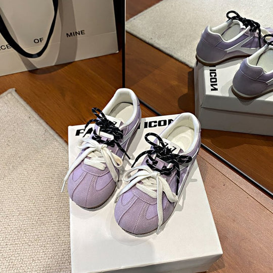 Damen Designer Sneakers mit eleganten Details und komfortabler Sohle EB