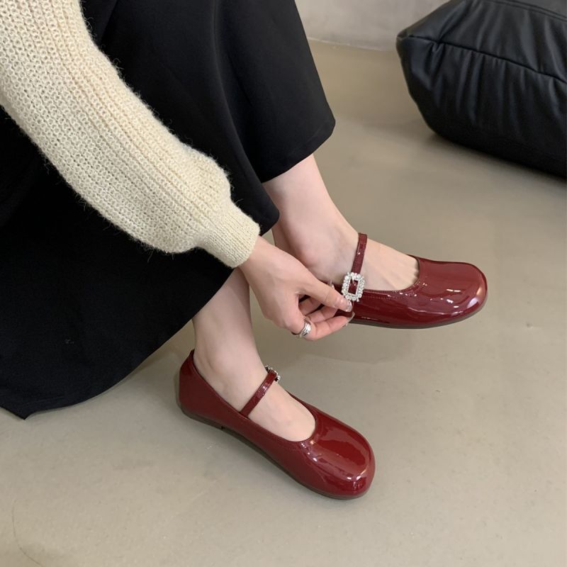 Damen Ballerinas mit eleganter Riemchenverzierung und funkelndem Schmuckdetail EB