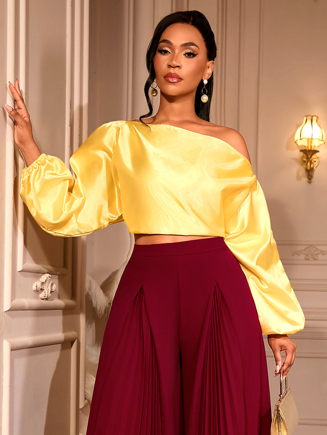 Damen elegantes asymmetrisches Oberteil mit voluminösen Puffärmeln EB