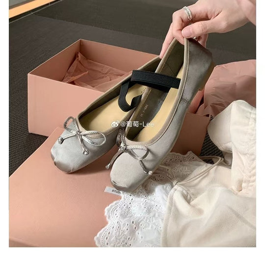 Damen Ballerina-Schuhe mit glamourösem Schleifendetail und flexiblem Riemendesign EB