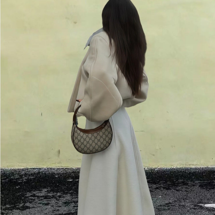 Damen Wickeljacke mit weiten Ärmeln und dekorativem Knopf EB