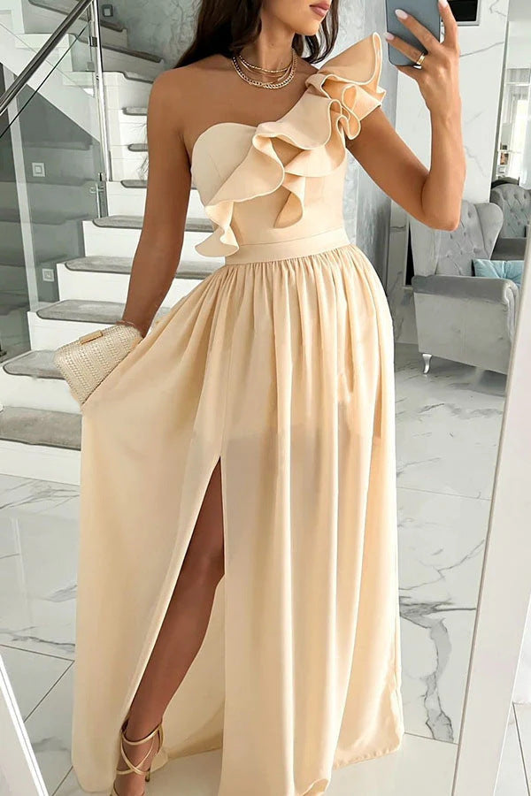 Damen Maxikleid mit asymmetrischem Schnitt und voluminösem Rüschendetail EB