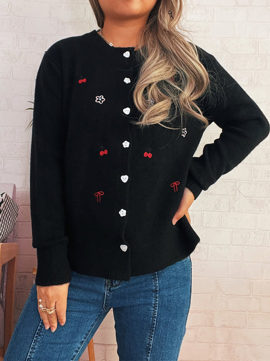 Damen Strickjacke mit liebevollem Blumen- und Kirschdesign EB
