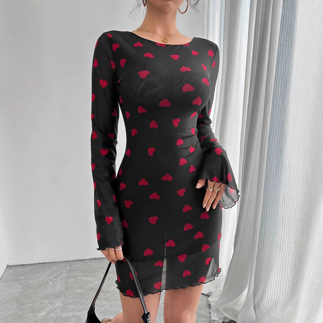 Damen nan figurbetontes Mini-Kleid aus feinem Netzstoff mit Herzmuster und Trompetenärmeln EB