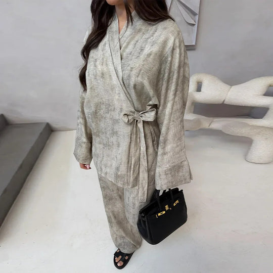 Damen Leichtes Loungewear Set mit Wickeljacke und weiten Haremshosen EB