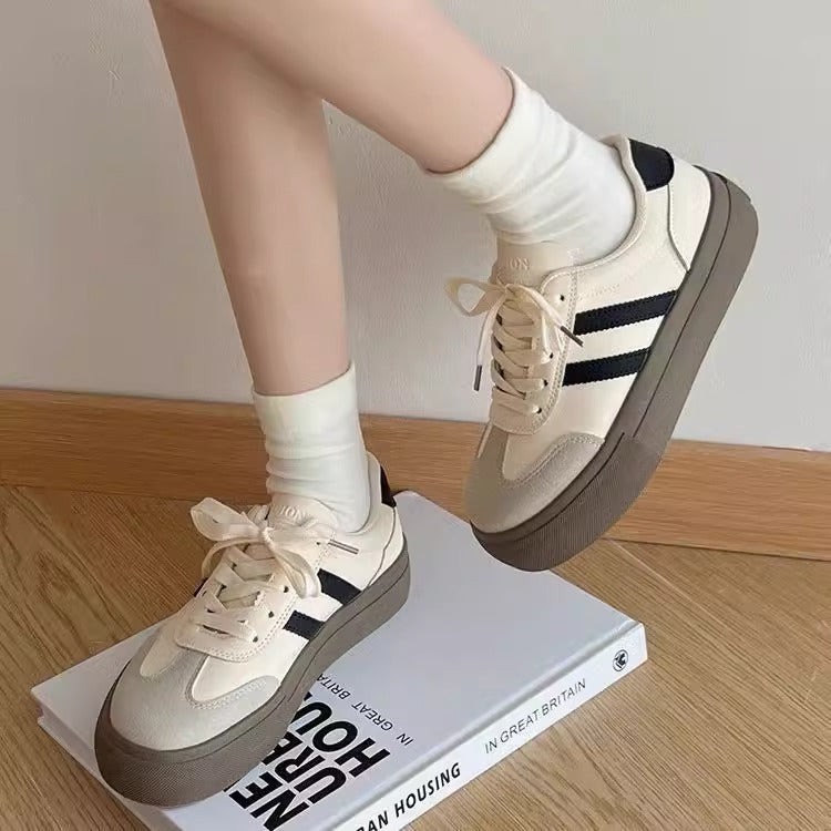 Damen Freizeit Sneakers mit ergonomischer Passform und rutschfester Sohle EB
