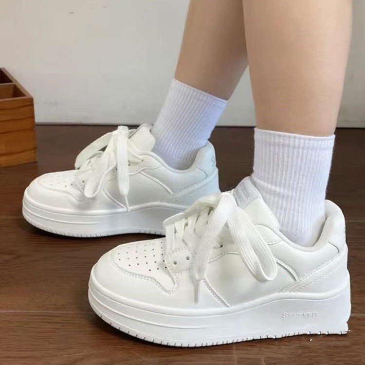 Damen Sportliche Sneakers mit hoher Sohle und gepolsterter Innensohle EB
