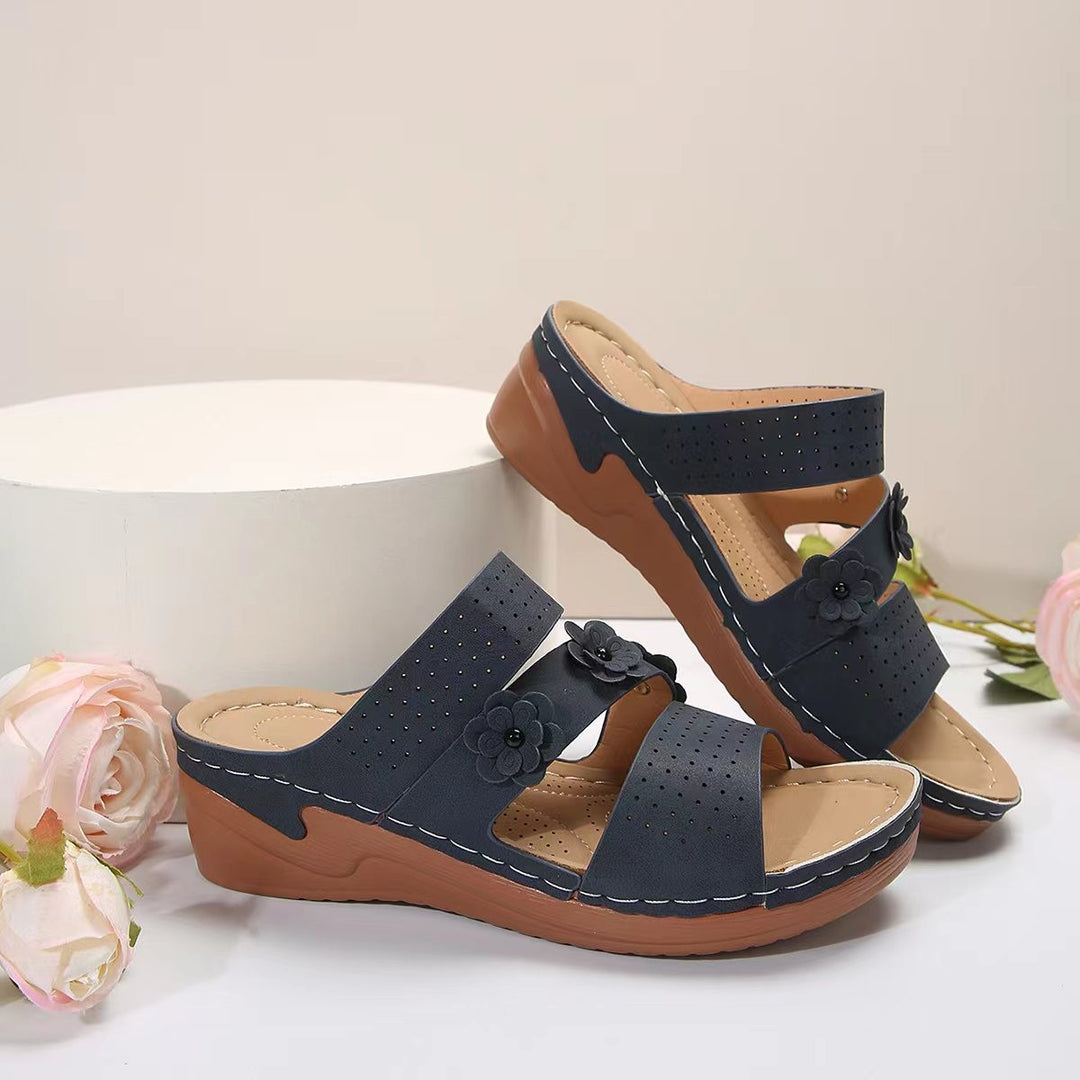 Damen Komfortable Keil-Pantoletten mit floralem Design EB