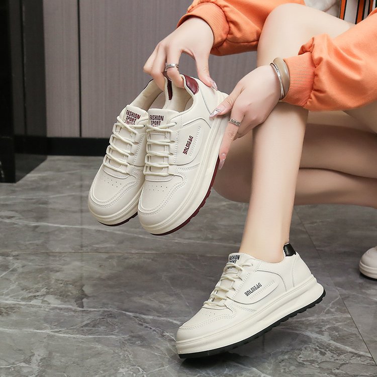Damen modische Sneakers mit weichem Obermaterial und stoßdämpfender Sohle EB