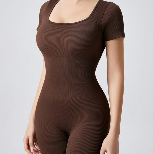 Damen Sportlicher Jumpsuit mit kurzem Arm und hohem Komfort EB