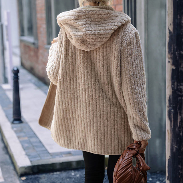 EB | Warmer Mantel mit Kapuze