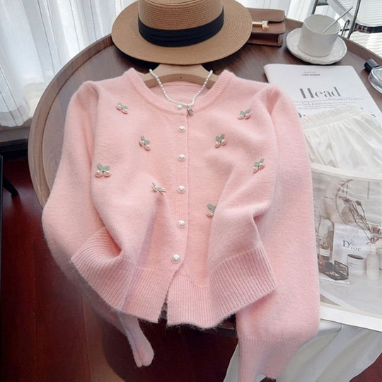Damen Strickjacke mit floralem Design und Perlenknopfdetails EB
