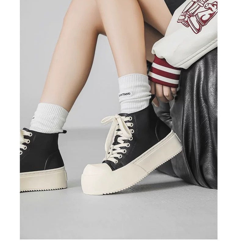 Damen Hohe Sneakers mit robustem Plateau und sportlichem Design EB