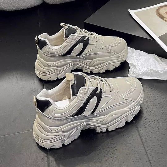 Damen Sportliche Chunky Sneaker mit stabiler Sohle EB