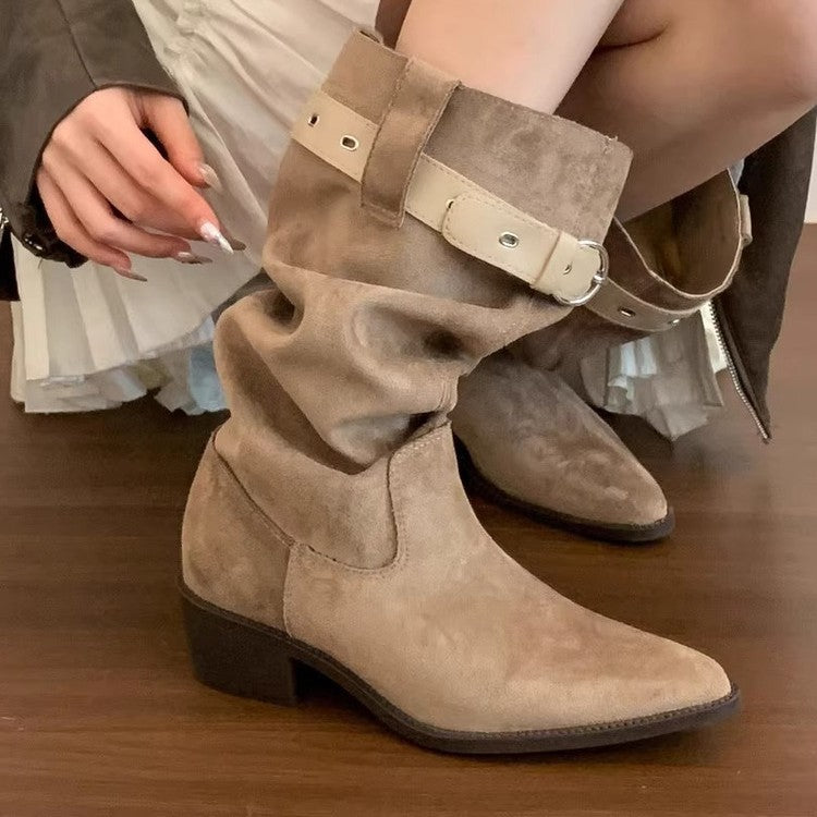 Damen Rustikale Wildleder-Stiefel mit modischem Falten-Design und verstellbarem Riemen EB