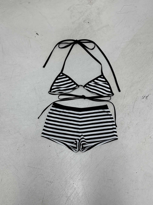 Damen Bikini-Set mit gestreiftem Top und Shorts EB